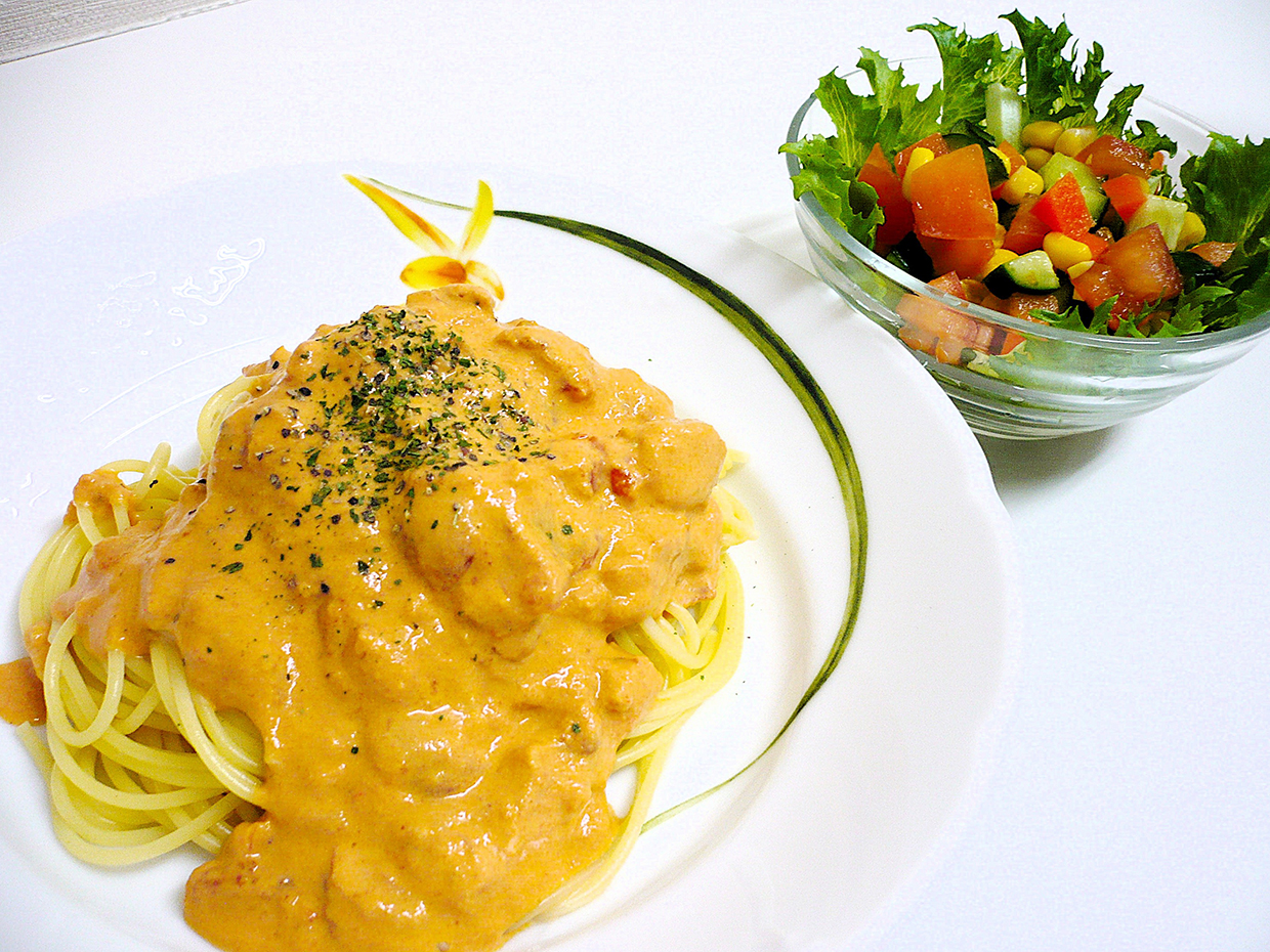 カニのトマトクリームパスタ